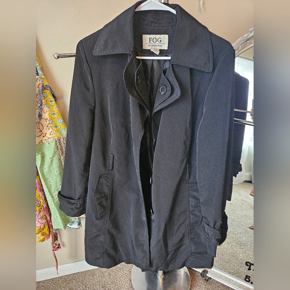 Black size Small London Fog trench coat
